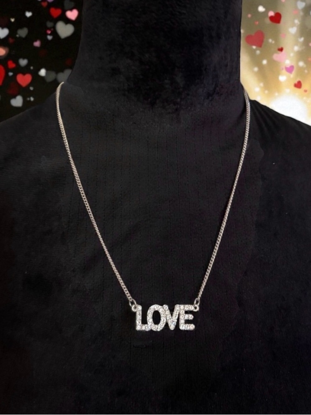 🫶🏻 LOVE Crystal Pendant Necklace - Silver